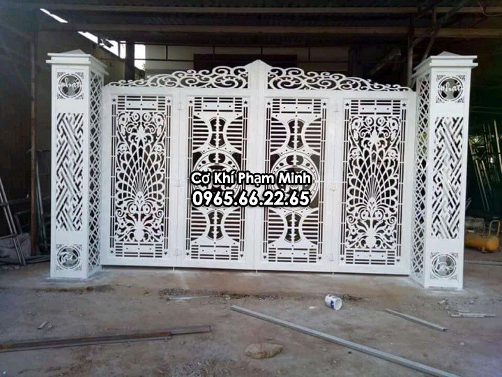 Đơn vị thiết kế thi công cửa sắt CNC giá rẻ tại Hà Nội
